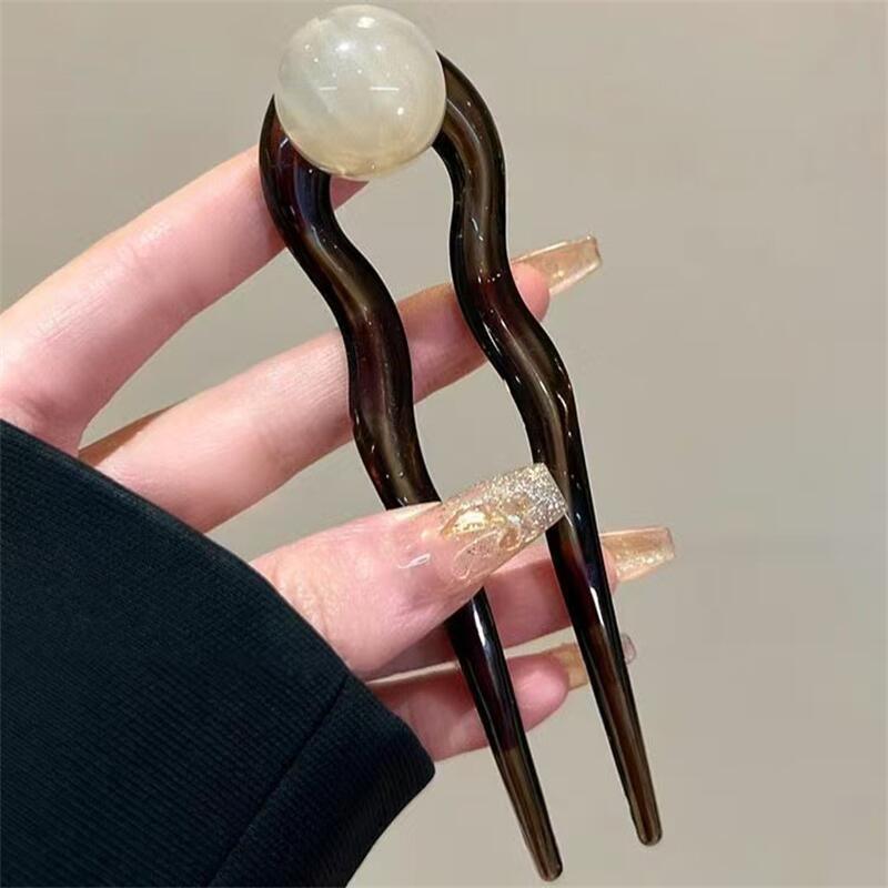 Grampo de Cabelo em Acrílico c - Tech Accessories For Women avaliação e preço